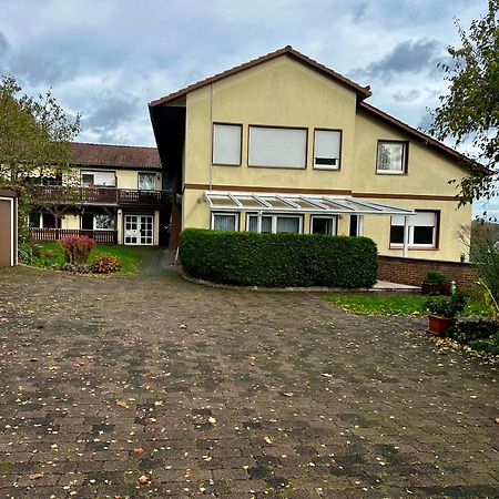 Apartment Zum Aatal Bad Wünnenberg エクステリア 写真